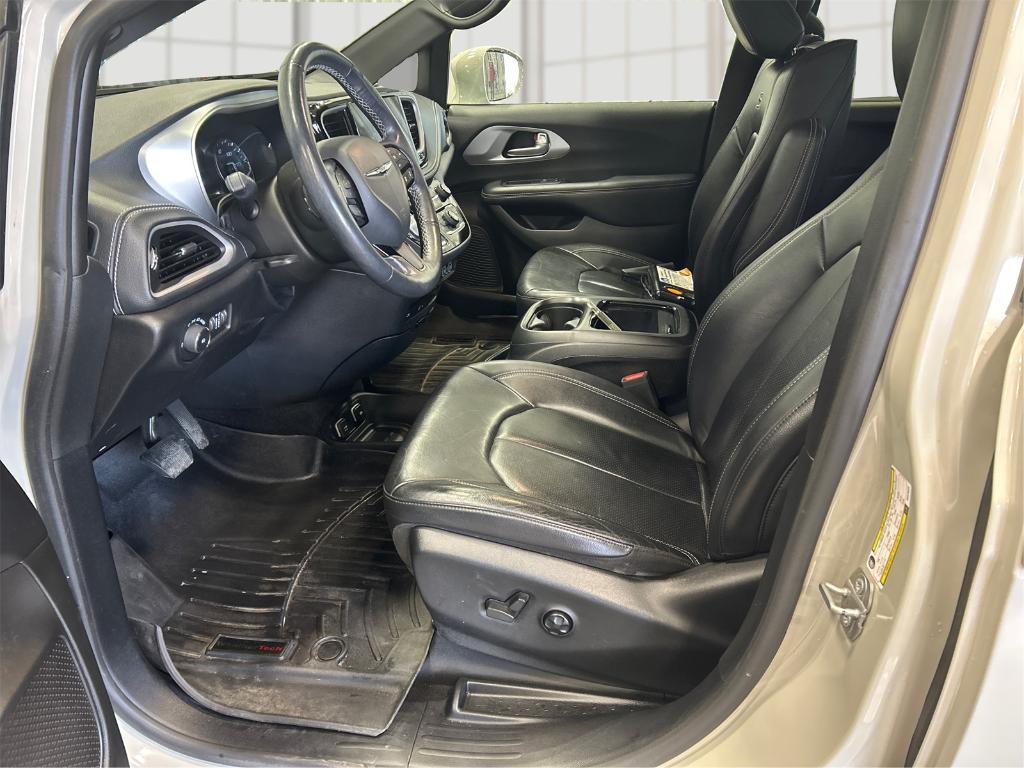 used 2021 Chrysler Pacifica car, priced at $21,700