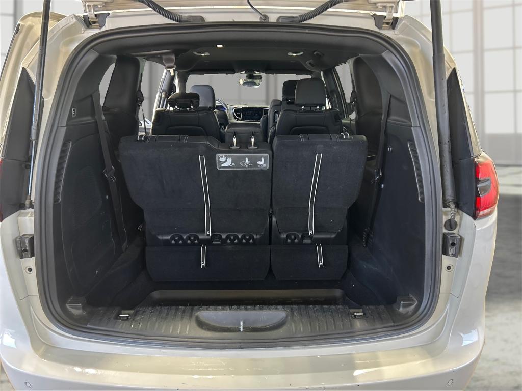 used 2021 Chrysler Pacifica car, priced at $21,700