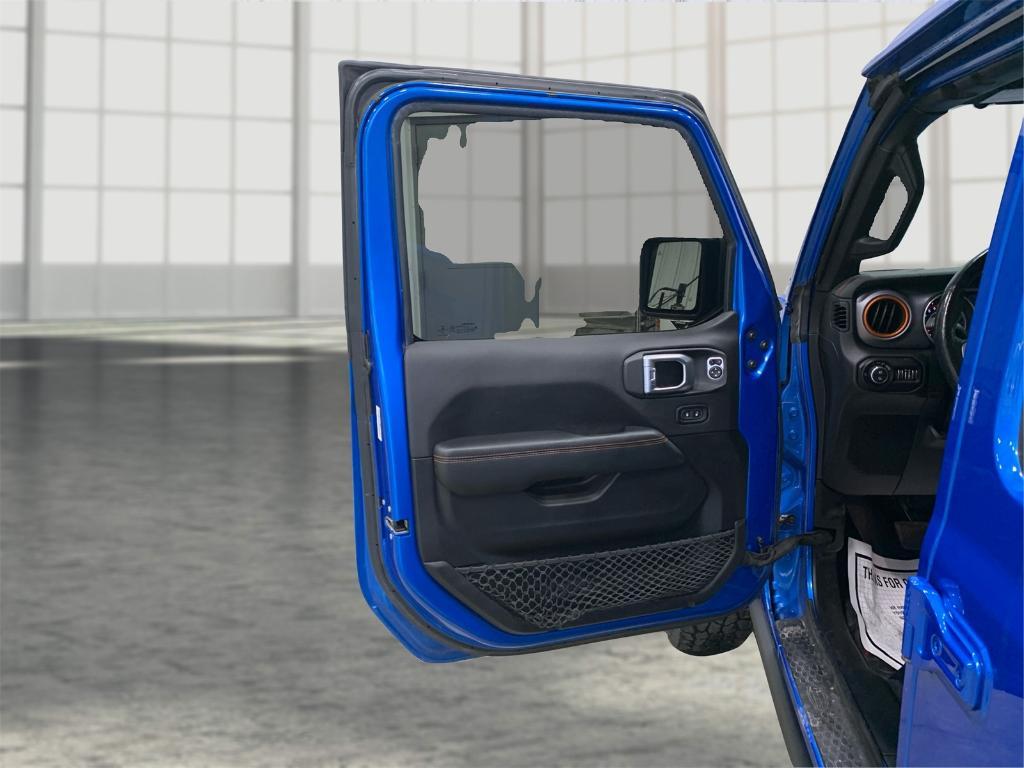 used 2021 Jeep Gladiator car, priced at $33,422