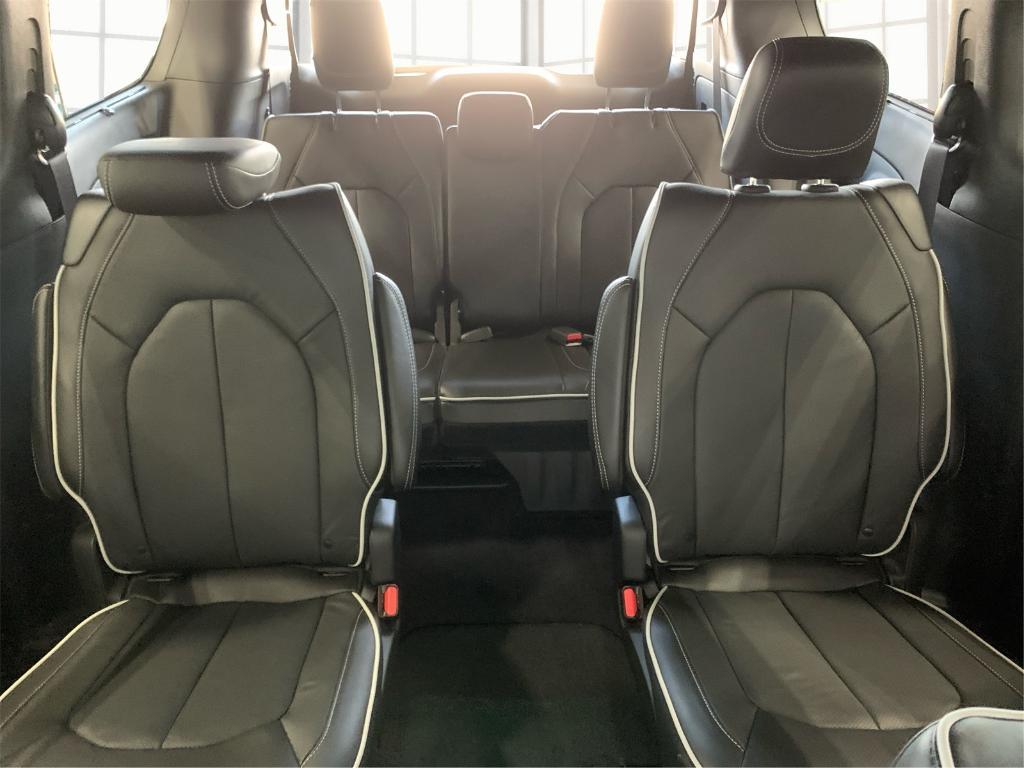 used 2025 Chrysler Pacifica car, priced at $45,400