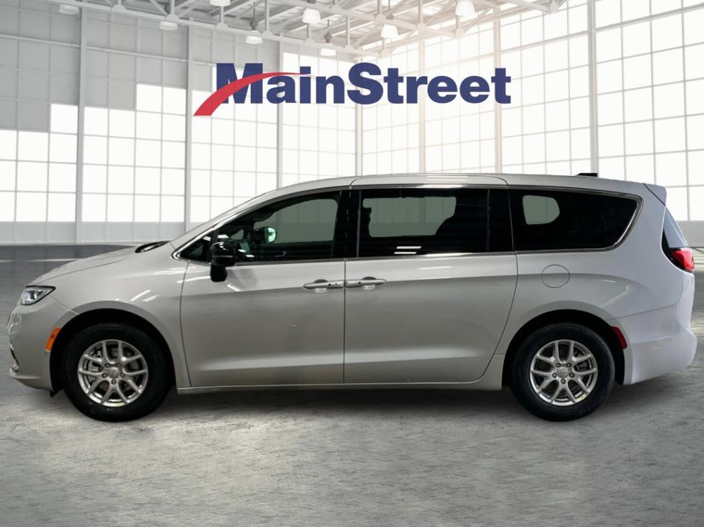 new 2026 Chrysler Pacifica car, priced at $43,288