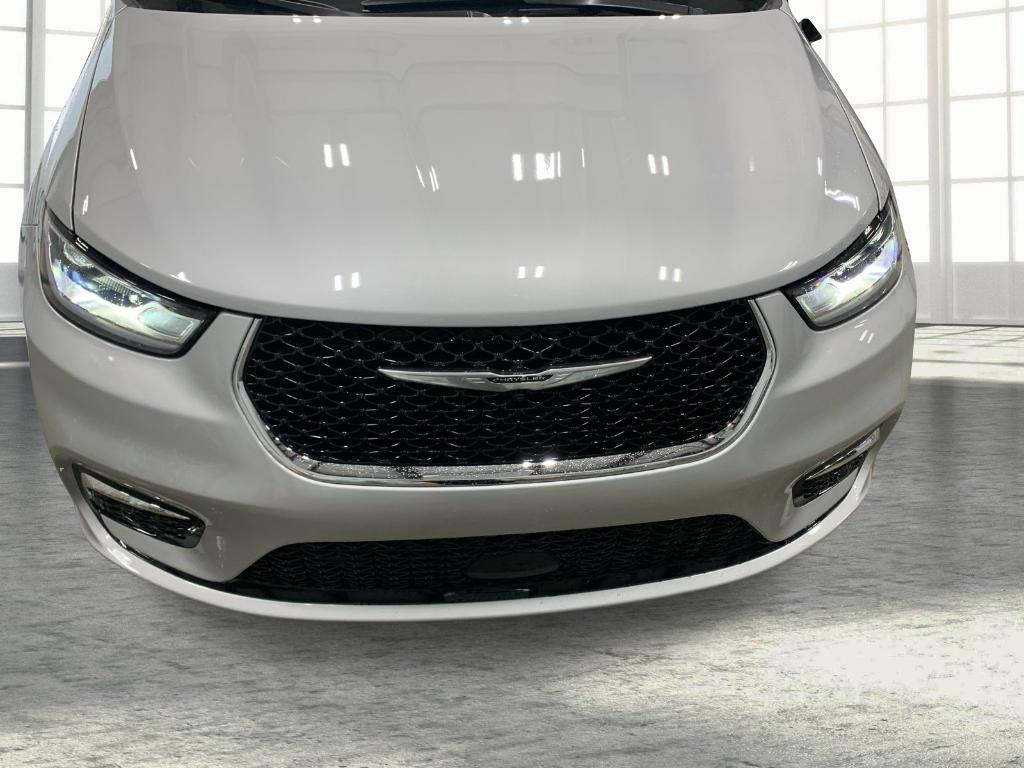 new 2026 Chrysler Pacifica car, priced at $42,288