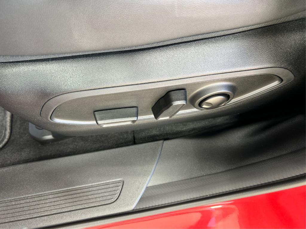 new 2026 Jeep Cherokee car, priced at $40,103