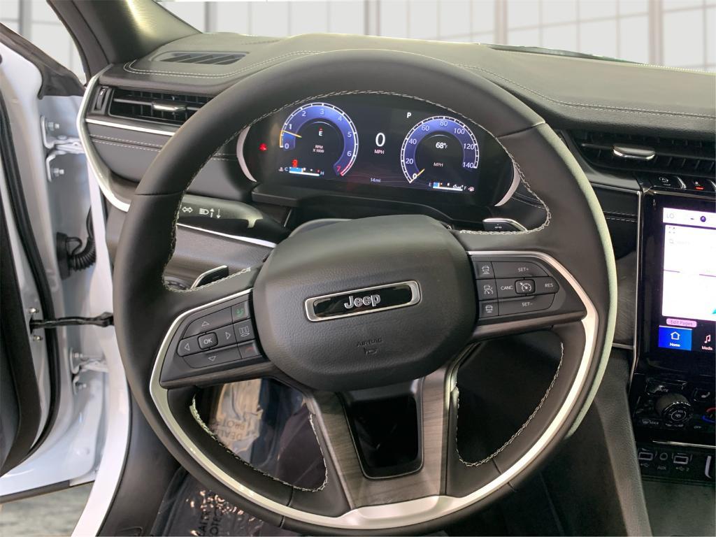 new 2025 Jeep Grand Cherokee car, priced at $45,926