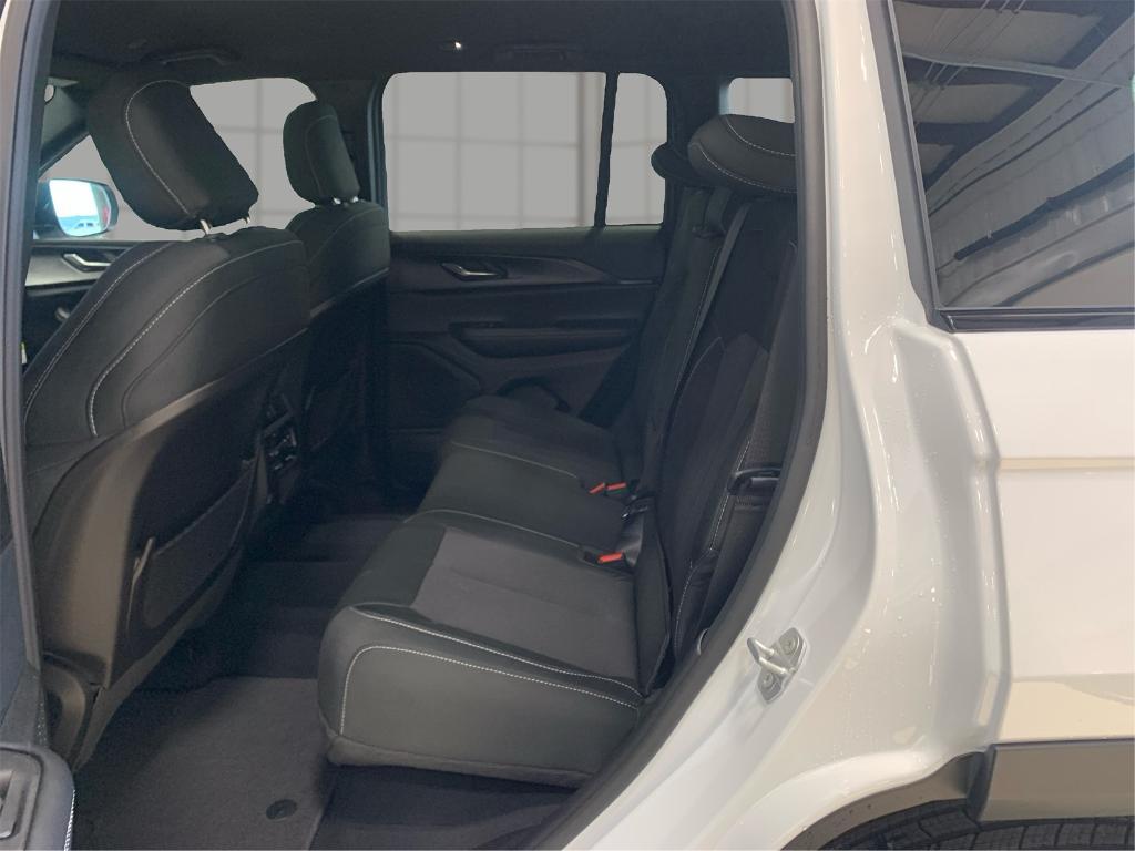 new 2025 Jeep Grand Cherokee car, priced at $34,452