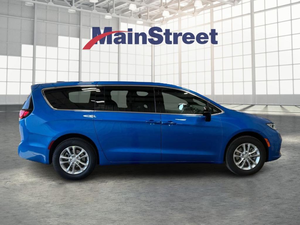 new 2026 Chrysler Pacifica car, priced at $46,409