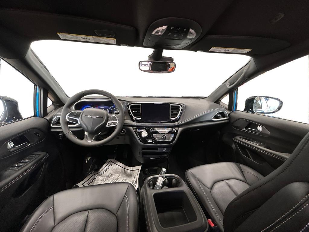 new 2026 Chrysler Pacifica car, priced at $46,409