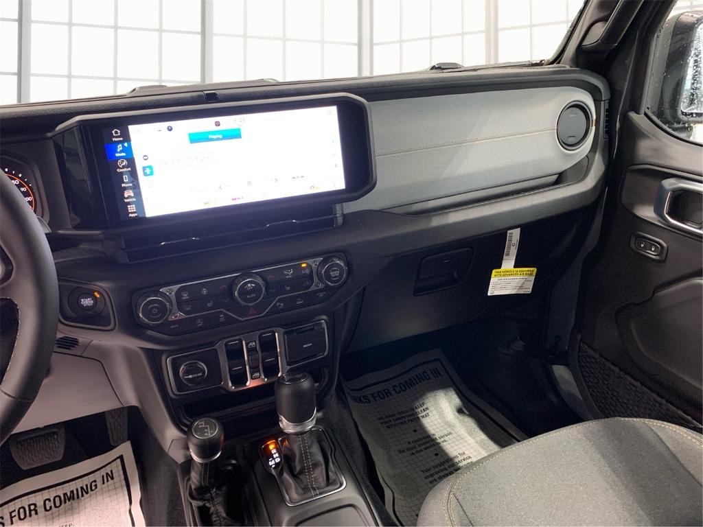 new 2026 Jeep Wrangler car, priced at $50,423