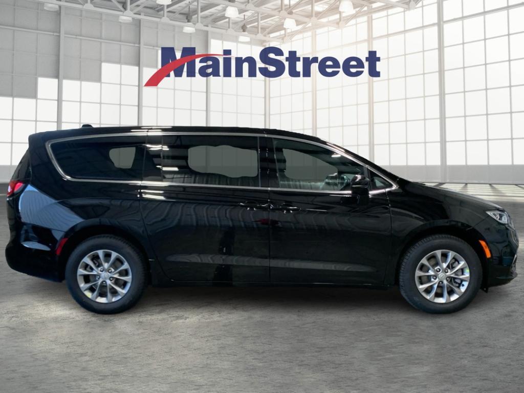 new 2026 Chrysler Pacifica car, priced at $53,205