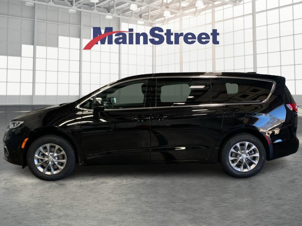 new 2026 Chrysler Pacifica car, priced at $53,205