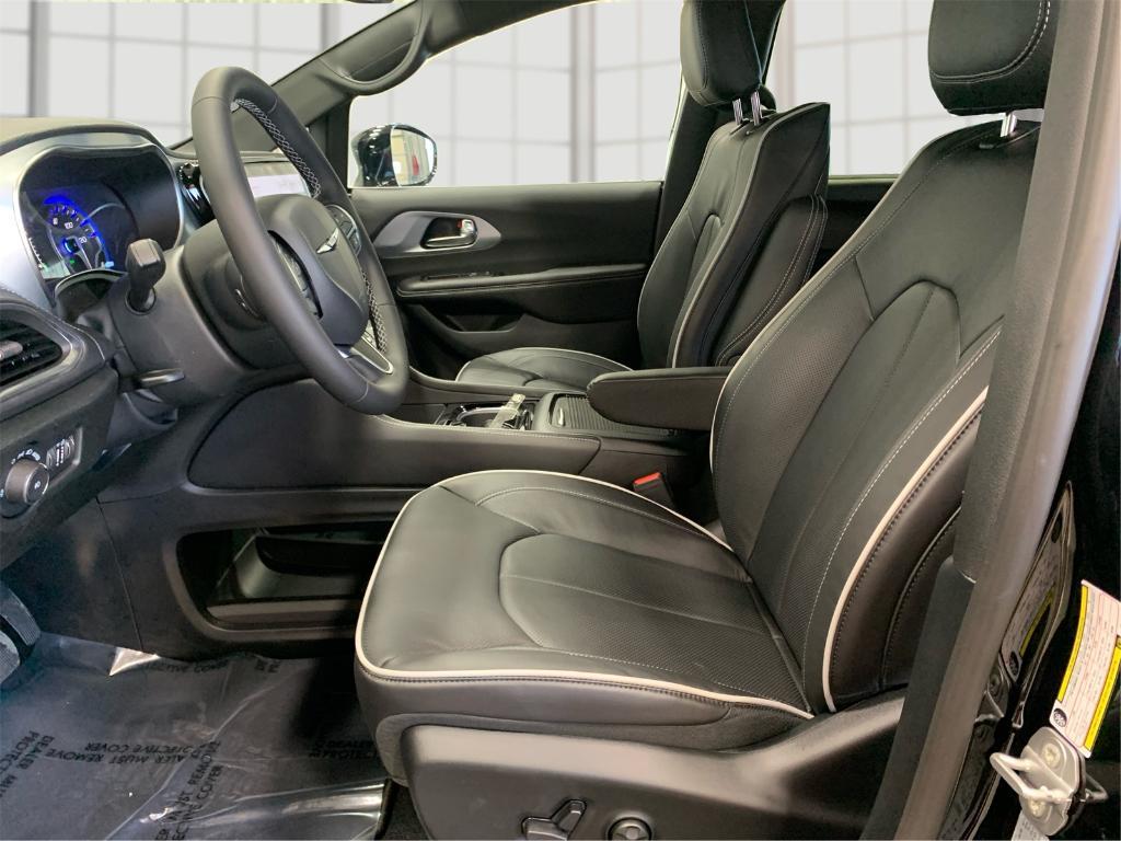 new 2026 Chrysler Pacifica car, priced at $53,205