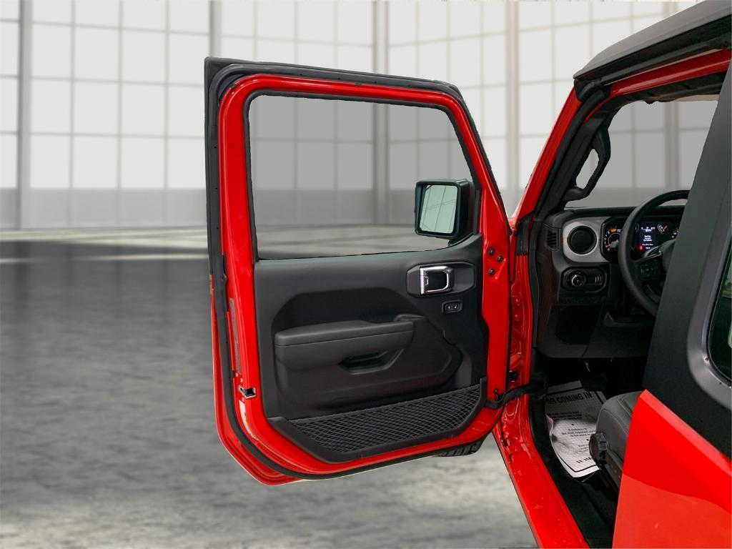 new 2026 Jeep Wrangler car, priced at $35,331