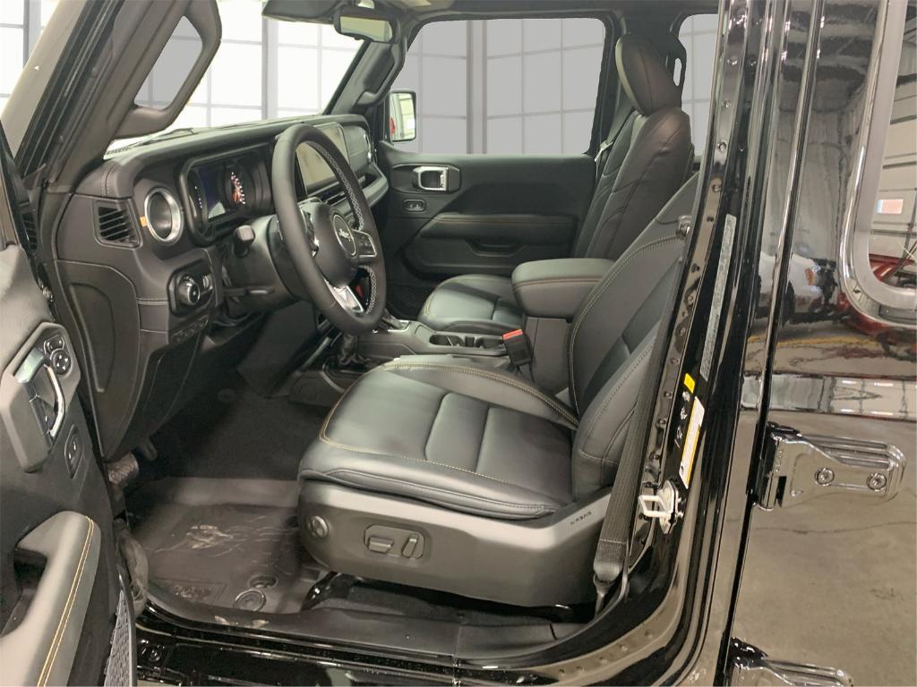 new 2025 Jeep Wrangler car, priced at $51,338