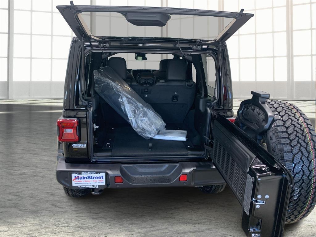 new 2025 Jeep Wrangler car, priced at $51,338