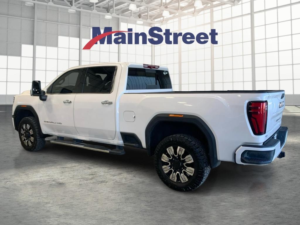 used 2024 GMC Sierra 2500 car, priced at $62,000