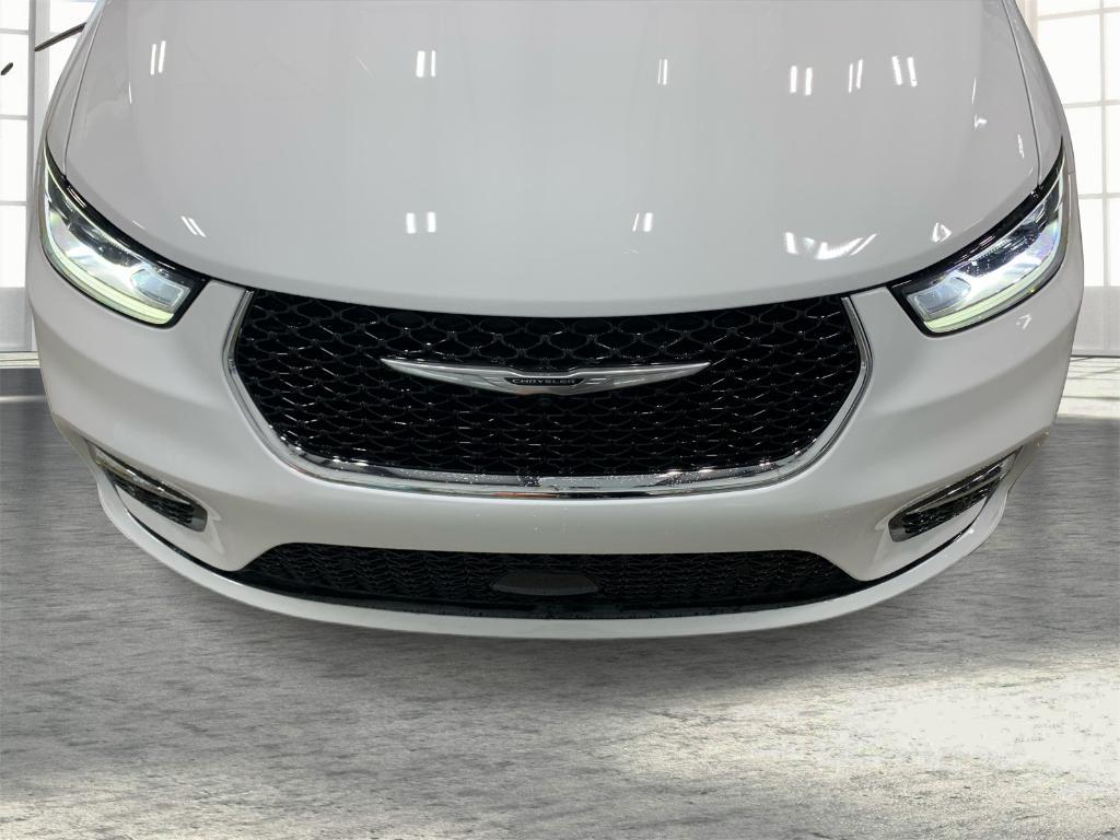 new 2026 Chrysler Pacifica car, priced at $42,216