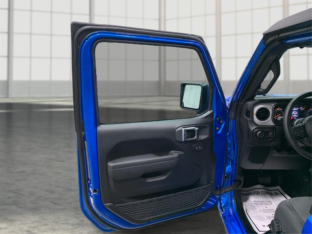 new 2026 Jeep Wrangler car, priced at $35,331