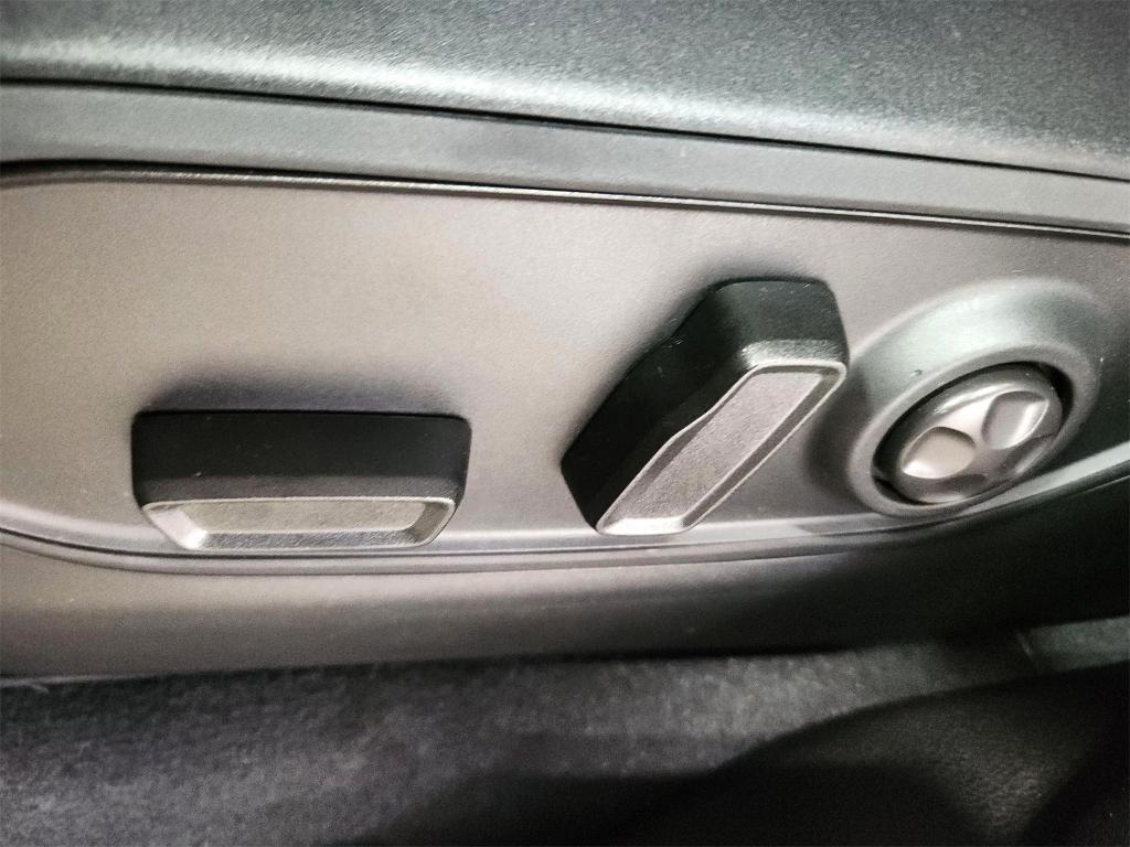 used 2024 Jeep Grand Cherokee car, priced at $29,475