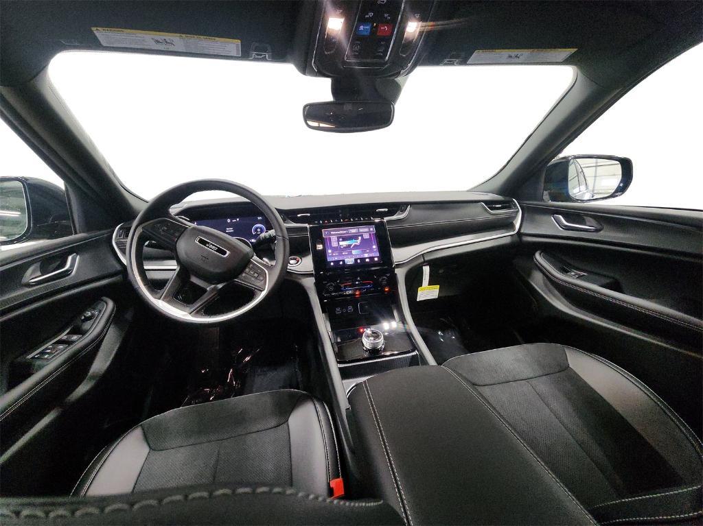 used 2024 Jeep Grand Cherokee car, priced at $29,475