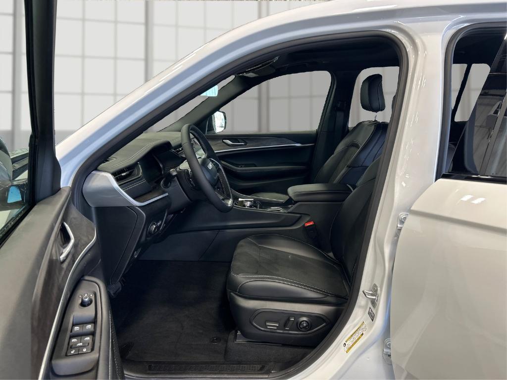 new 2026 Jeep Grand Cherokee L car, priced at $47,434