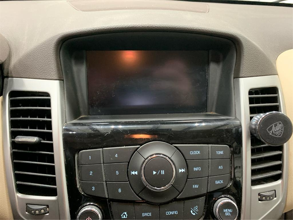 used 2016 Chevrolet Cruze Limited car, priced at $10,000