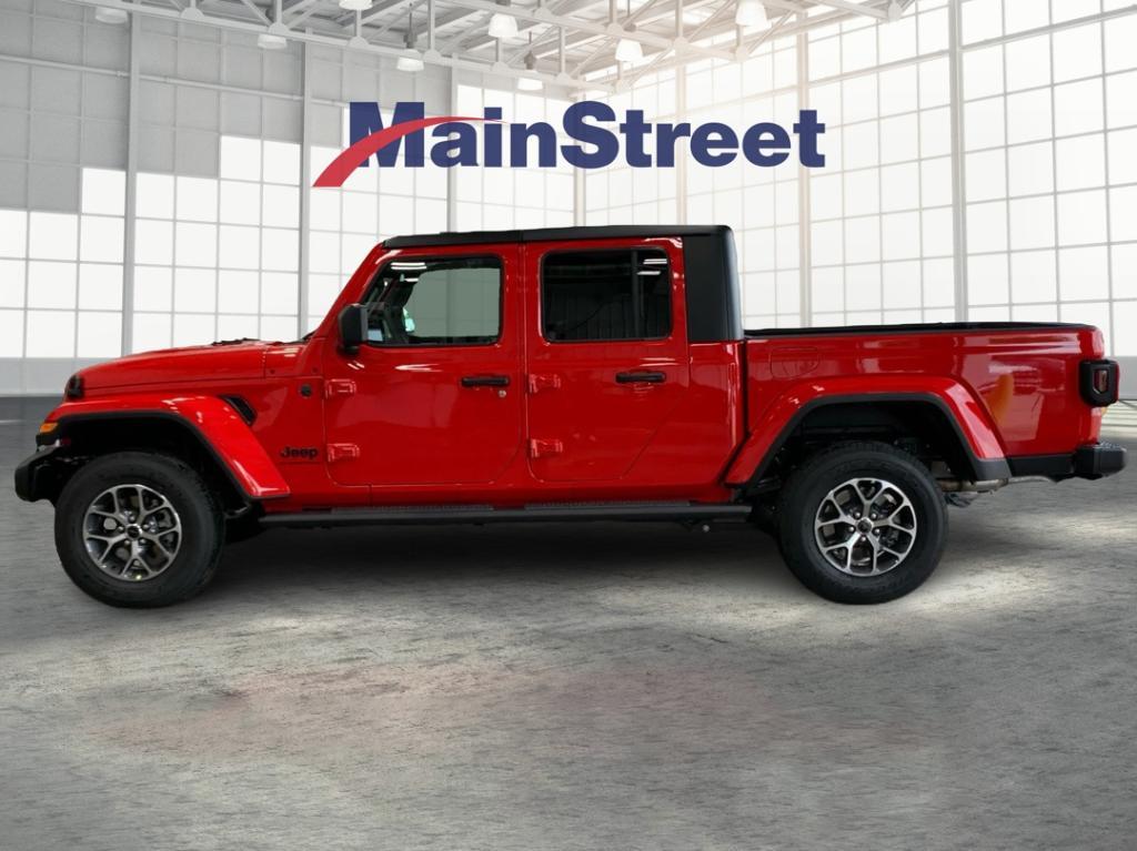 new 2025 Jeep Gladiator car, priced at $43,312