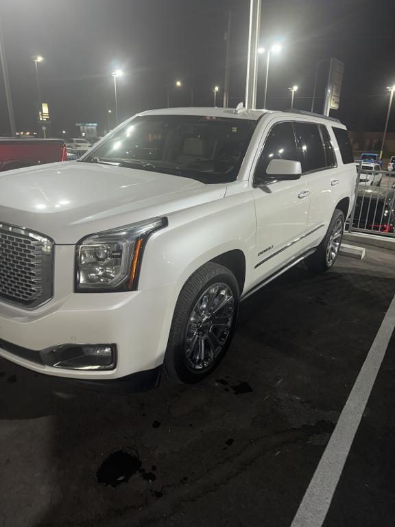 used 2016 GMC Yukon car, priced at $25,000