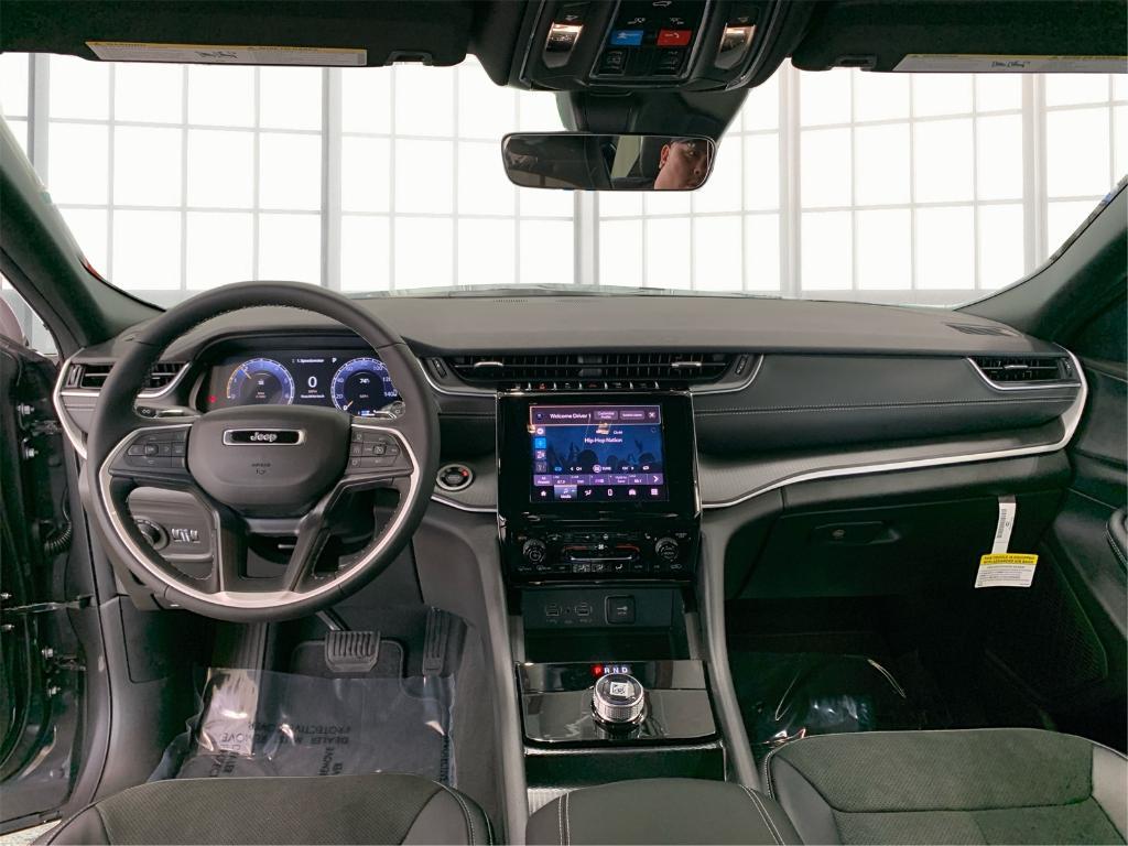 used 2025 Jeep Grand Cherokee L car, priced at $43,000