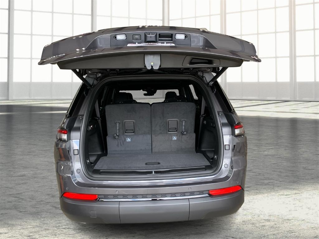 used 2025 Jeep Grand Cherokee L car, priced at $43,000