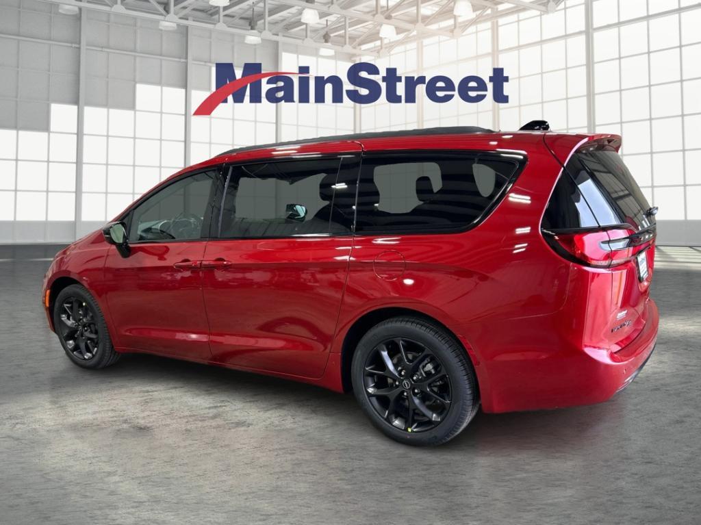 new 2026 Chrysler Pacifica car, priced at $44,308