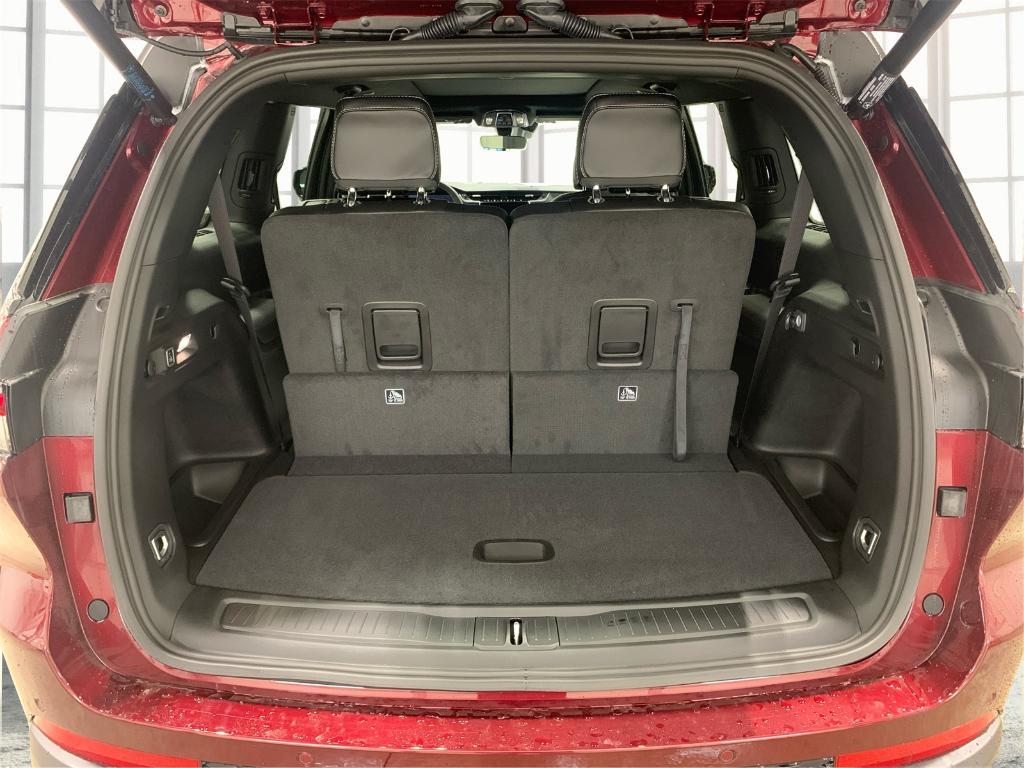 used 2025 Jeep Grand Cherokee L car, priced at $48,600