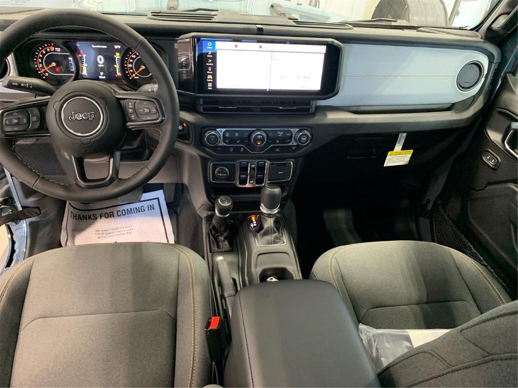 new 2025 Jeep Gladiator car, priced at $43,312