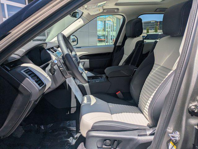 new 2025 Land Rover Discovery car, priced at $68,288