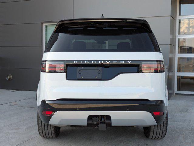 new 2026 Land Rover Discovery car, priced at $76,986