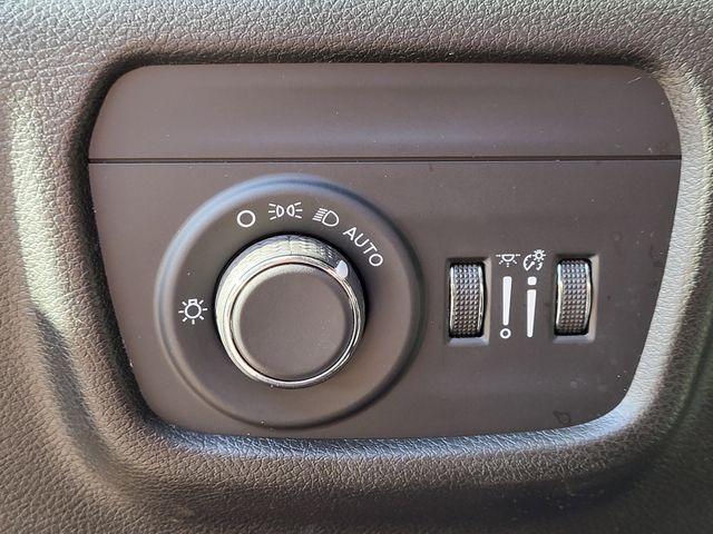 used 2024 Jeep Grand Cherokee car, priced at $29,990
