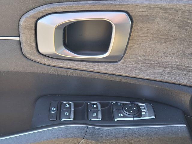 used 2022 Kia Sorento car, priced at $23,743