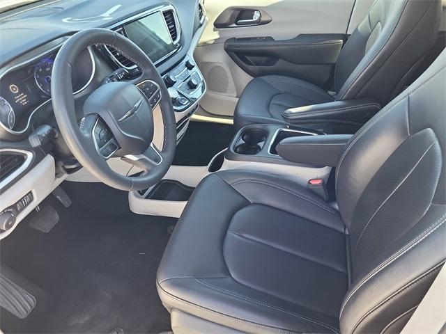 used 2024 Chrysler Pacifica car, priced at $32,833