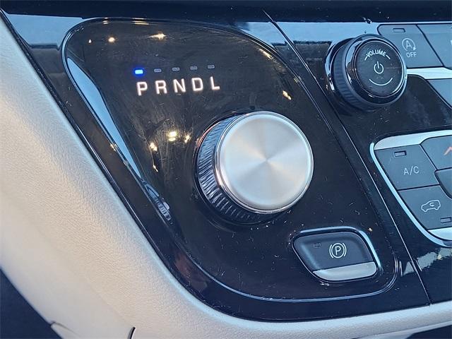 used 2024 Chrysler Pacifica car, priced at $32,833