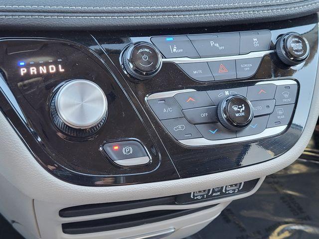 used 2024 Chrysler Pacifica Hybrid car, priced at $31,649