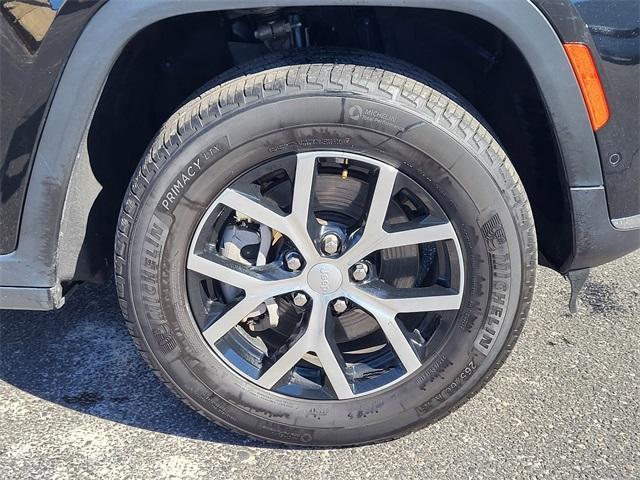 used 2024 Jeep Grand Cherokee L car, priced at $34,291
