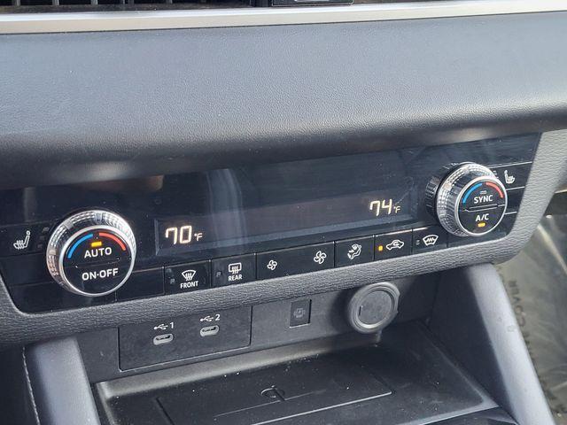 used 2025 Mitsubishi Outlander car, priced at $28,996
