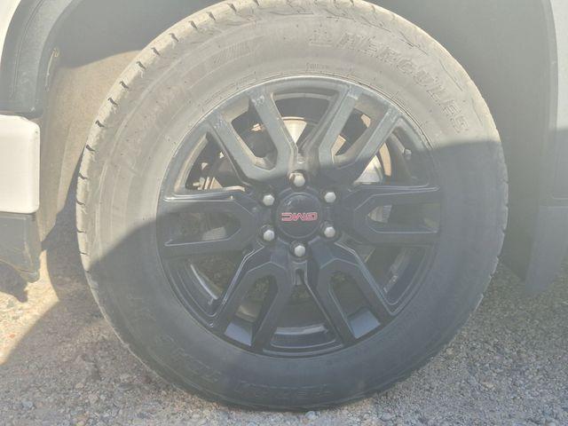 used 2023 GMC Sierra 1500 car, priced at $29,824