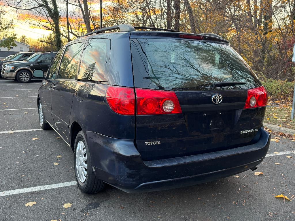used 2006 Toyota Sienna car, priced at $4,595