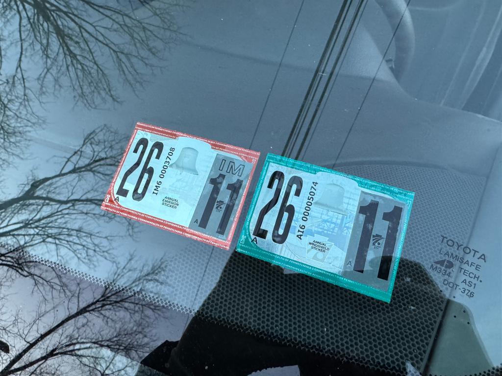 used 2006 Toyota Sienna car, priced at $4,595