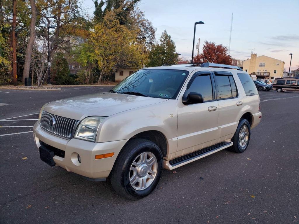 used 2005 Mercury Mountaineer car, priced at $3,595