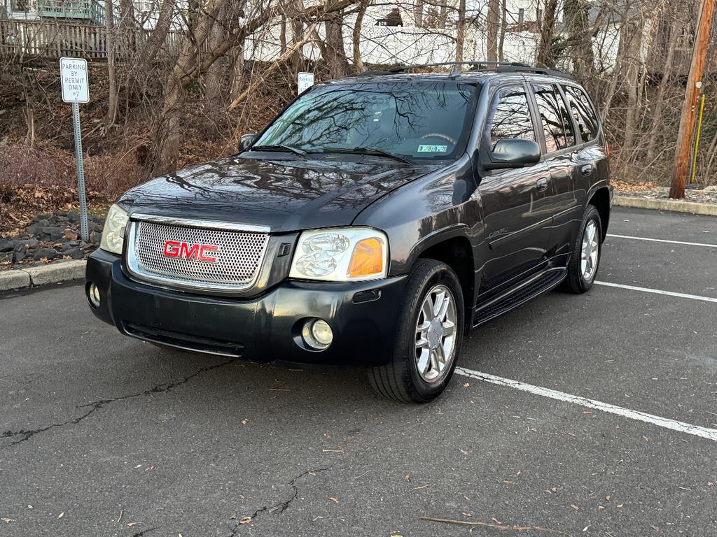 used 2006 GMC Envoy car, priced at $3,095