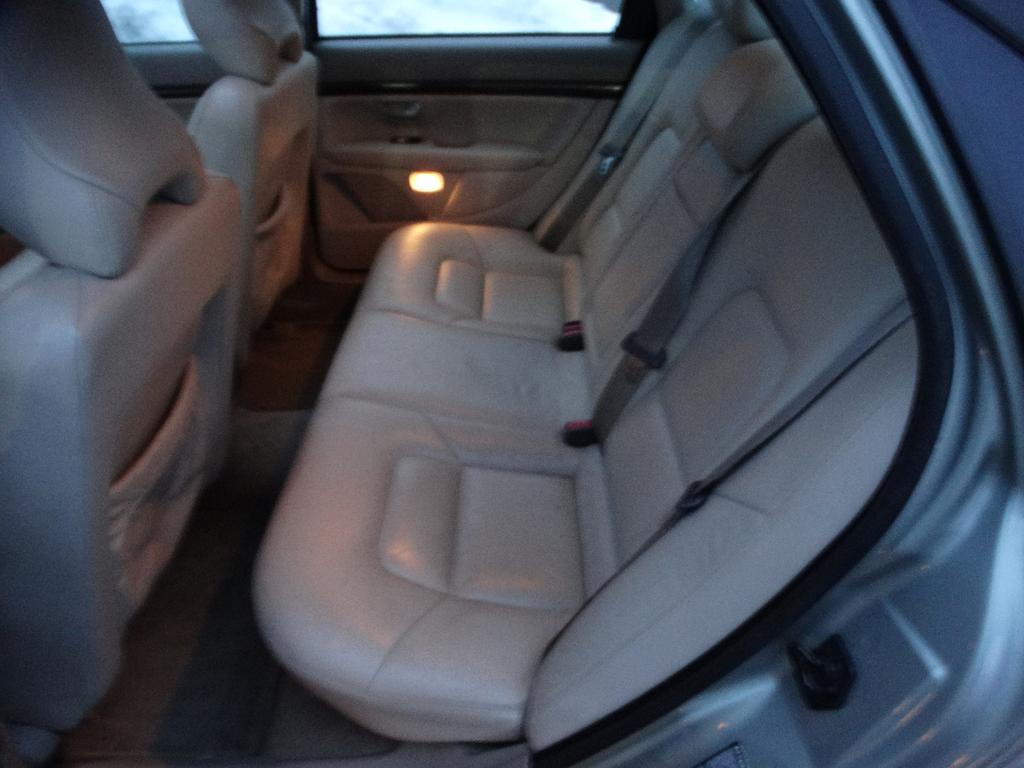 used 2004 Volvo S80 car, priced at $3,095