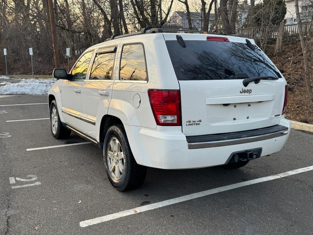 used 2009 Jeep Grand Cherokee car, priced at $4,095