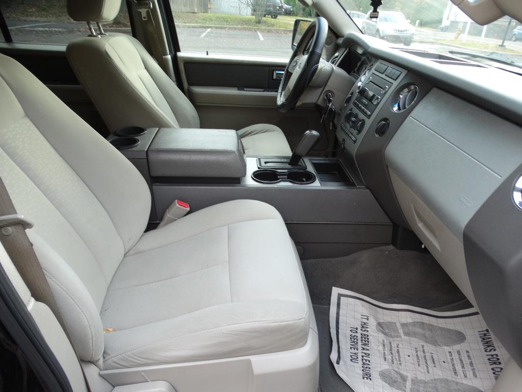 used 2009 Ford Expedition car, priced at $4,595