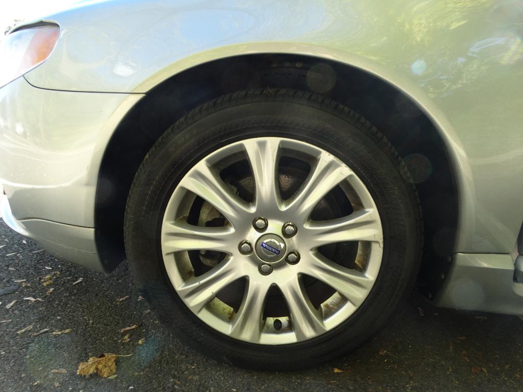 used 2009 Volvo S80 car, priced at $4,595